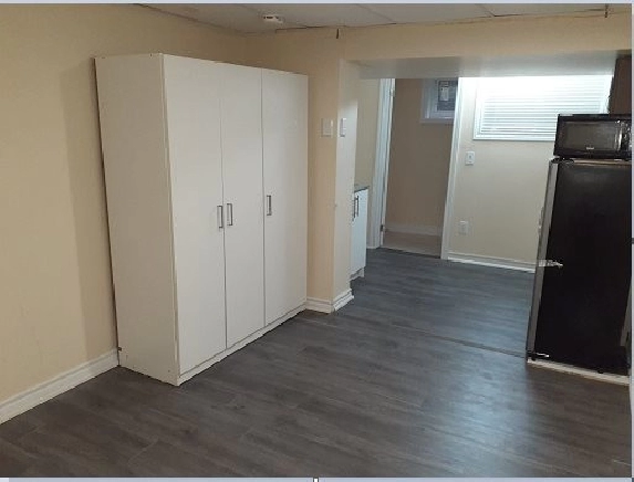 Basement for Rent $1150 in City of Toronto,ON - Apartments & Condos for Rent