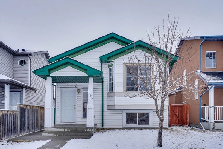 1143 Martindale Blvd, 3 bed 1.5 bath 2 bed rental Dbl Garage in Calgary,AB - Houses for Sale