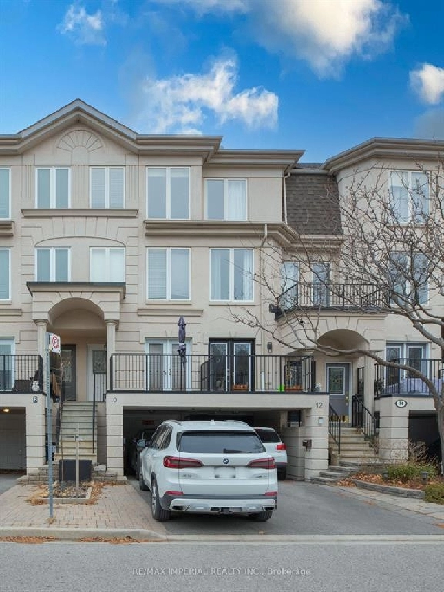 4 Bedroom 3 Bath House - Don Mills/Lawrence in City of Toronto,ON - Apartments & Condos for Rent