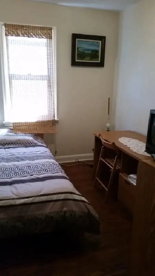 Private Room for Rent by Weston Rd / Eglinton in City of Toronto,ON - Room Rentals & Roommates