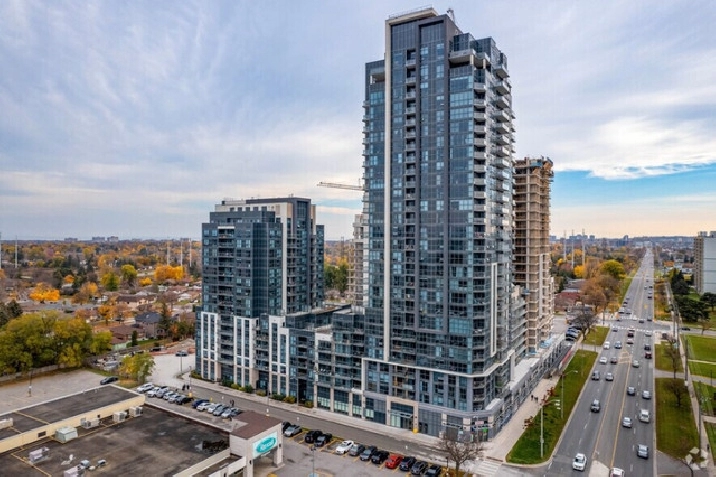 1-Bed & 1-Bath For Sale - $439,900 Asking - 2 Meadowglen Pl in City of Toronto,ON - Condos for Sale
