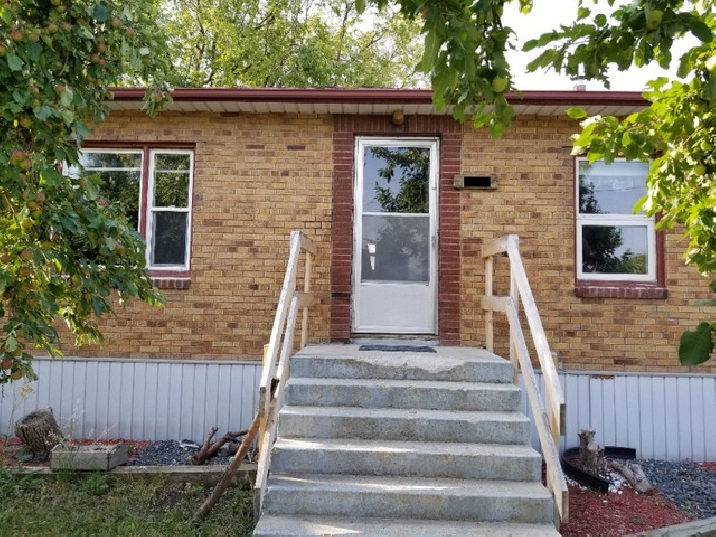 House for Rent on Pembina in Winnipeg,MB - Room Rentals & Roommates