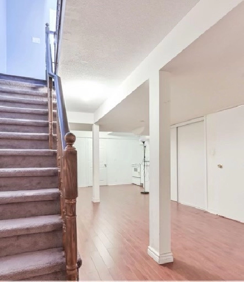 1 bedroom basement for rent 1400 (no side entrance yet) in City of Toronto,ON - Short Term Rentals