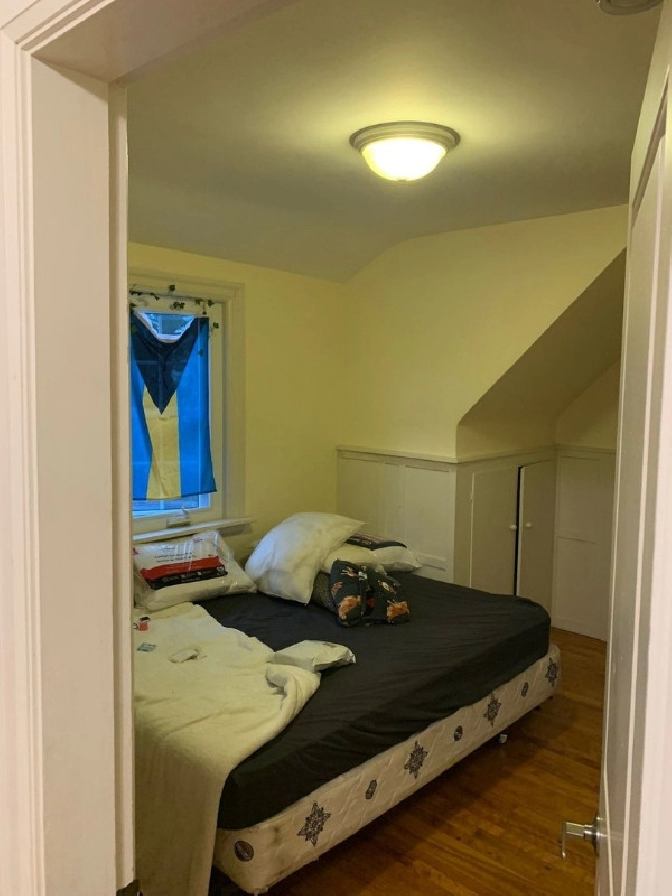 Private Room for Rent in City of Halifax,NS - Room Rentals & Roommates