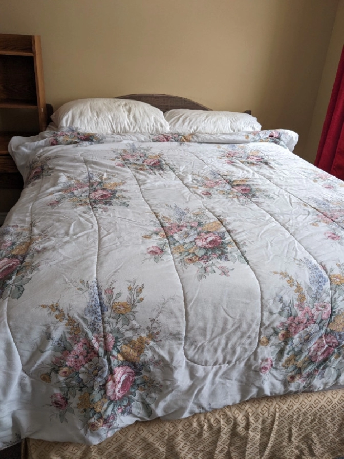 Cozy Bedroom for Rent in Orleans FURNISHED AMENITIES in Ottawa,ON - Room Rentals & Roommates