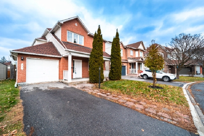 Charming Home in Barrhaven in Ottawa,ON - Houses for Sale