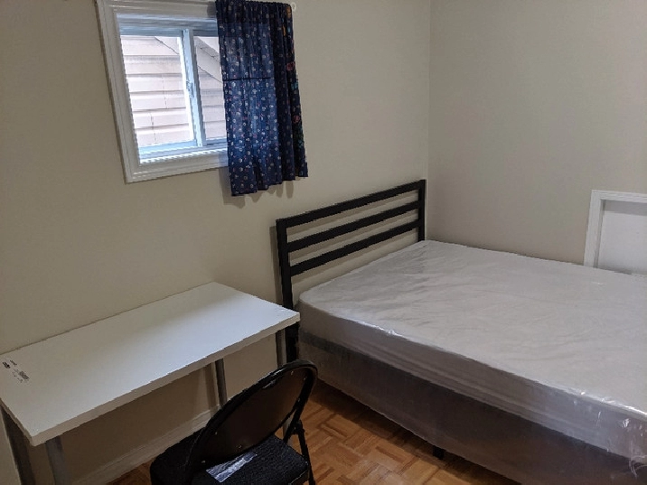 York University/Seneca room for rent - female only - January 1st in City of Toronto,ON - Room Rentals & Roommates