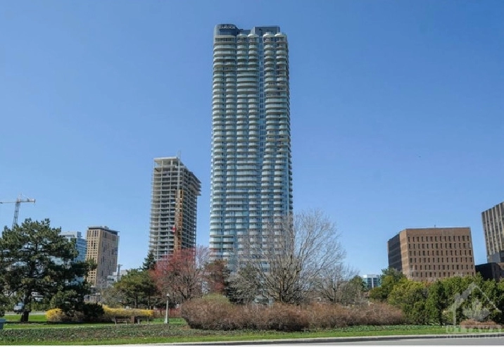 One bedroom den parking Condo Dow’s Lake in Ottawa,ON - Apartments & Condos for Rent