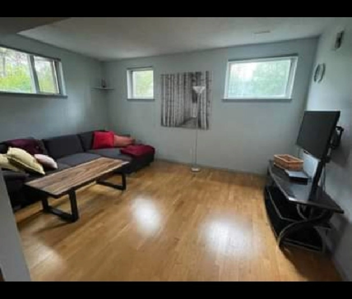 Room for Rent in Edmonton,AB - Room Rentals & Roommates