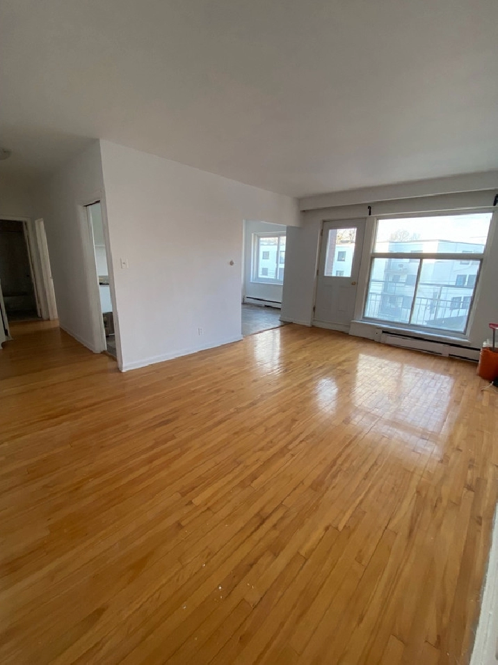Huge 3 1/2 for rent! in City of Montréal,QC - Apartments & Condos for Rent