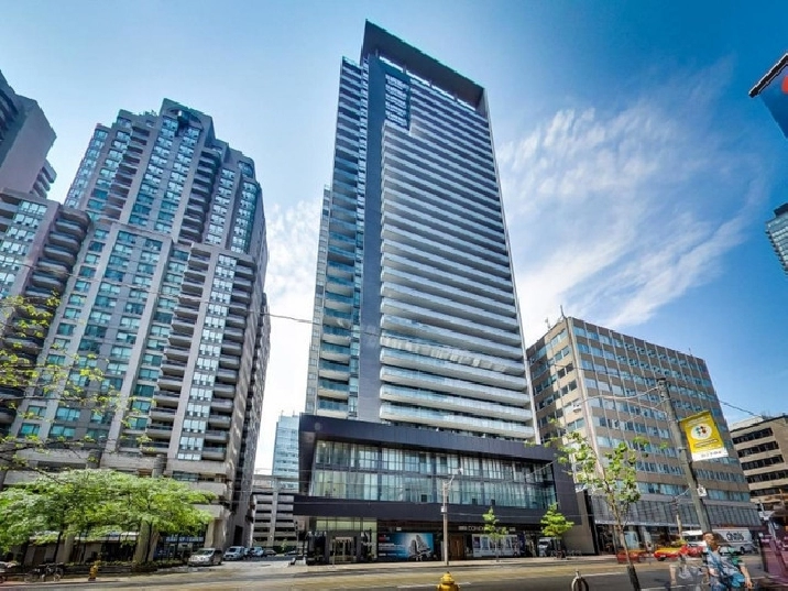 Downtown Toronto Condo for rent at College & Bay in City of Toronto,ON - Apartments & Condos for Rent