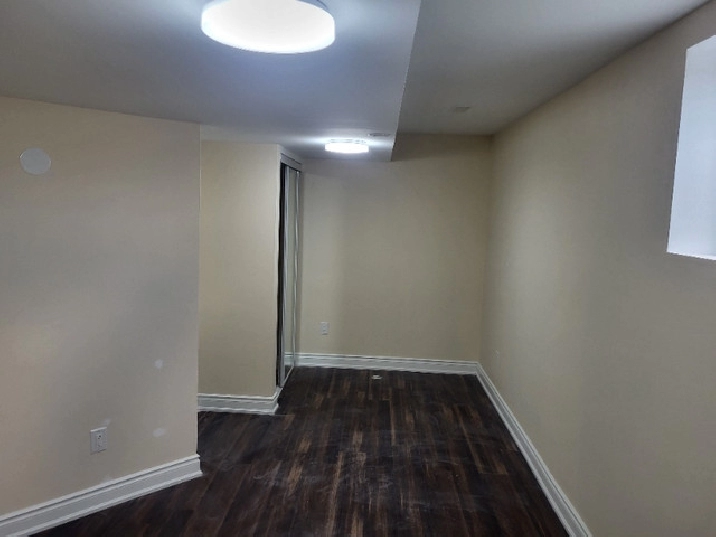2 bedroom legal basement brampton in Mississauga / Peel Region,ON