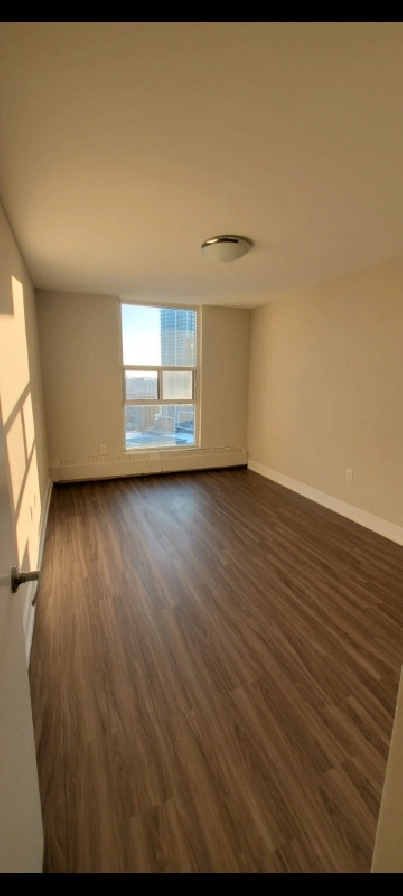 Shared room for rent Don Mills, January 1st in City of Toronto,ON - Room Rentals & Roommates