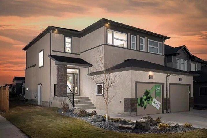 BRAND NEW SIDE BY SIDE $434900 LAST ONE LEFT in Winnipeg,MB - Houses for Sale