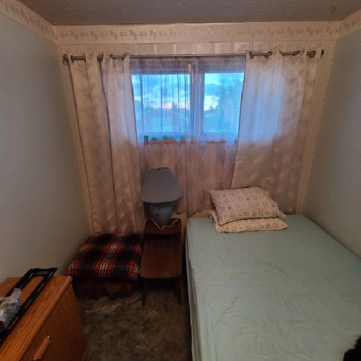 Rooms for rent in Esterhazy, SK in Regina,SK - Room Rentals & Roommates
