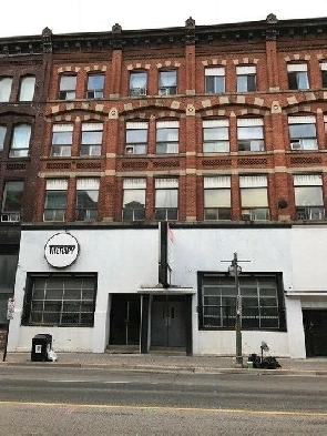 1000sf DOWNTOWN Commercial/Studio Office - Richmond at York