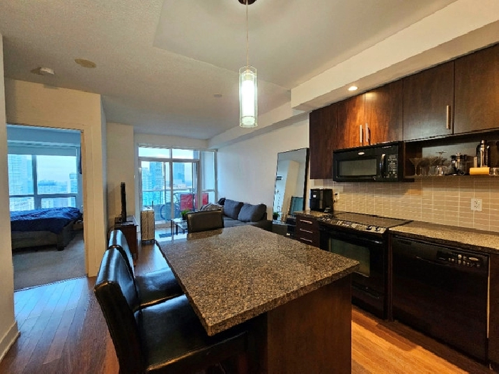 VERVE 1 Bedroom Den w/Parking Locker Available March 2024 in City of Toronto,ON - Apartments & Condos for Rent