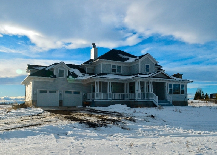 Large Country Home in Dewinton in Calgary,AB - Houses for Sale