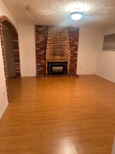 4 Rooms for Rent in Surrey! Image# 1