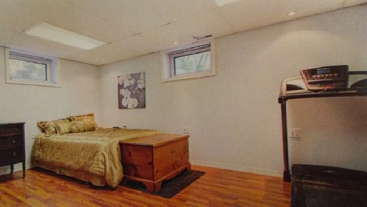 Basement Single Room for Rent in City of Toronto,ON - Room Rentals & Roommates