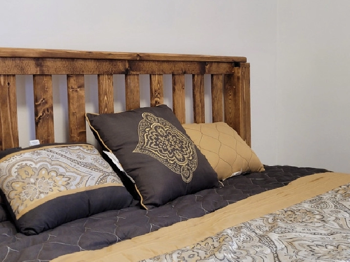 one nice large & furnished room for rent in NDG, Montreal in City of