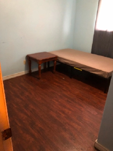 Rooms(sharing/non-sharing)-Millwoods for female students/workers