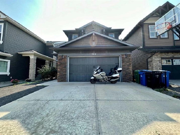 Judicial Sale House in Cougar Ridge SW Calgary for $859,000 in Calgary,AB - Houses for Sale