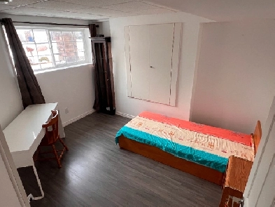 Room for Rent(Amber Trails