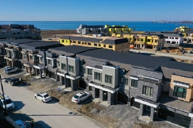 Town    Houe for    Rent