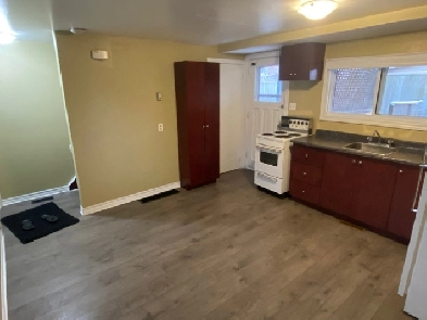 All inclusive  - Trendy Little Italy - Students Welcome! Image# 1