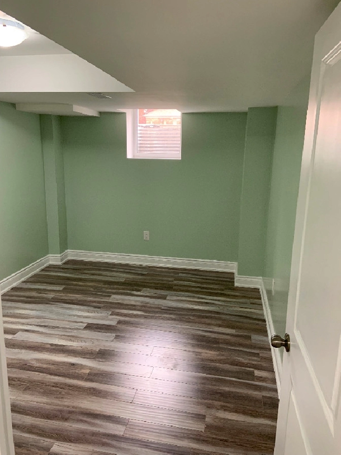 2 bedroom Legal basement unit in Brampton East in Mississauga / Peel