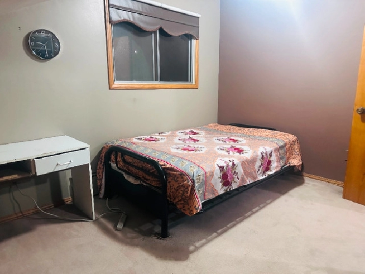 Room for rent in St Vital Area in Winnipeg,MB - Room Rentals & Roommates