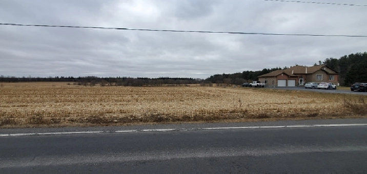 Rural Residential Lot For Sale in Limoges - 1 acre in Ottawa,ON - Land for Sale