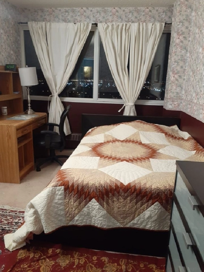 Room For Rent In City Of Toronto ON Room Rentals Roommates   328027880 Image 122391463.webp