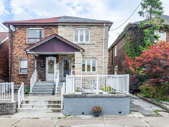 Charming Semi-Detached Home in Tranquil Family Neighborhood in City of Toronto,ON - Houses for Sale