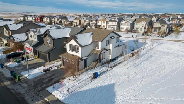 Open House Saturday and Sunday 2-4pm in Calgary,AB - Houses for Sale