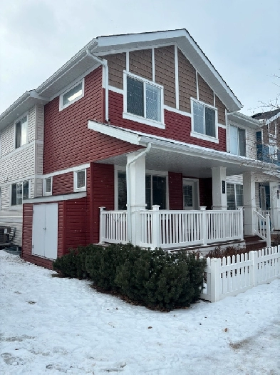 3 Beds 1.5 Baths Amber Trails Townhouse close to School Image# 1