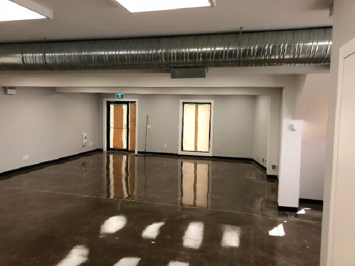 INGLEWOOD RETAIL SPACE FOR LEASE 3500 in Calgary,AB Commercial