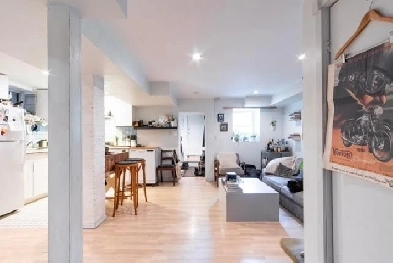 Great One Bedroom Unit - A Rare Gem!