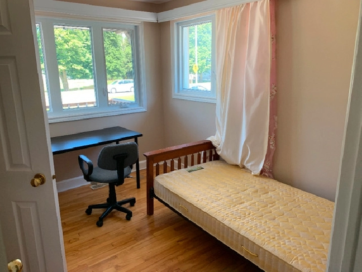 Male-only room close to Algonquin College (10 min walk) in Ottawa,ON - Room Rentals & Roommates