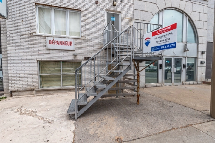 Triplex résidentiel et commercial Ville-Marie in City of Montréal,QC - Houses for Sale