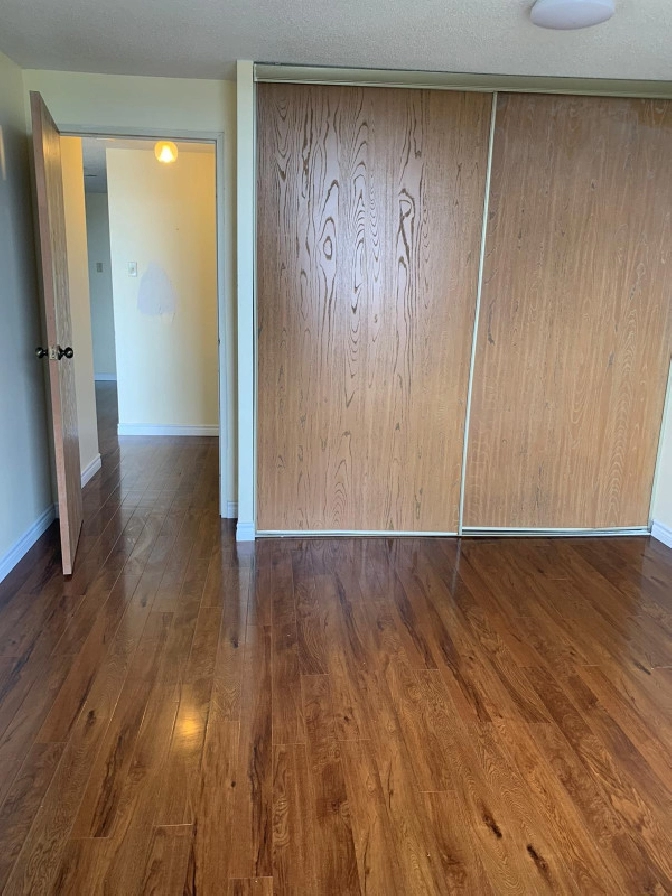 1 bedroom condo. Near Conestoga College and all amenities. in Kitchener