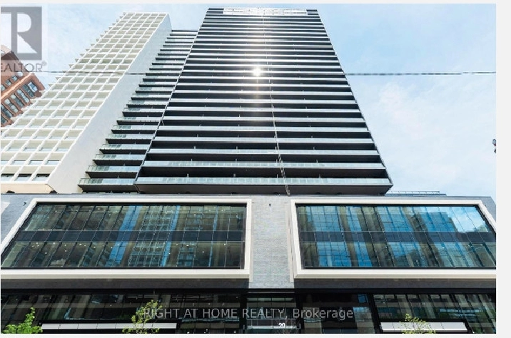 1 BEDROOM CONDO FOR LEASE AT YONGE AND DUNDAS in City of Toronto,ON - Apartments & Condos for Rent