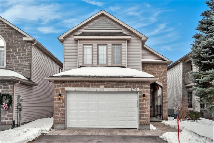 Spacious 4 bedroom w/main floor family room - Orleans in Ottawa,ON - Houses for Sale