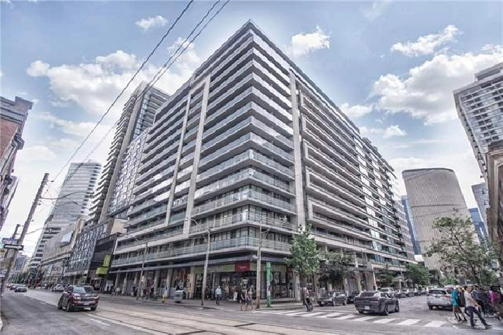 ONE CITY HALL: LARGE 1 BEDROOM CONDO FOR RENT DOWNTOWN TORONTO in City of Toronto,ON - Apartments & Condos for Rent