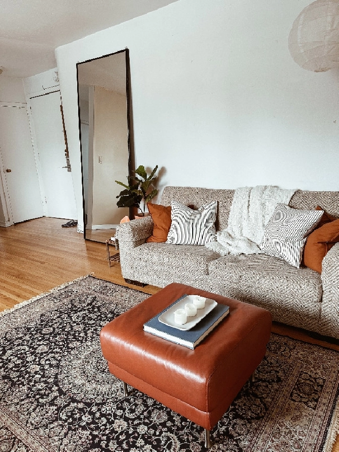 1 Large Bedroom, fully furnished, all inclusive in City of Toronto,ON - Room Rentals & Roommates