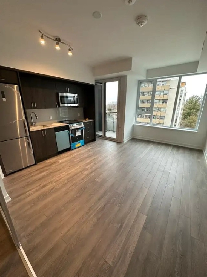 1 plus Den, Toronto, 1 Cardiff, balcony &. insuite laundry in City of