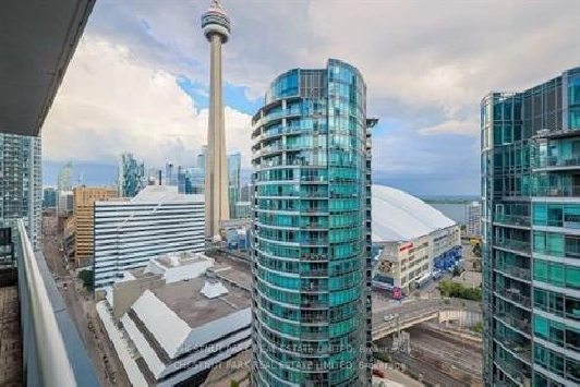 352 Front St W in City of Toronto,ON - Condos for Sale