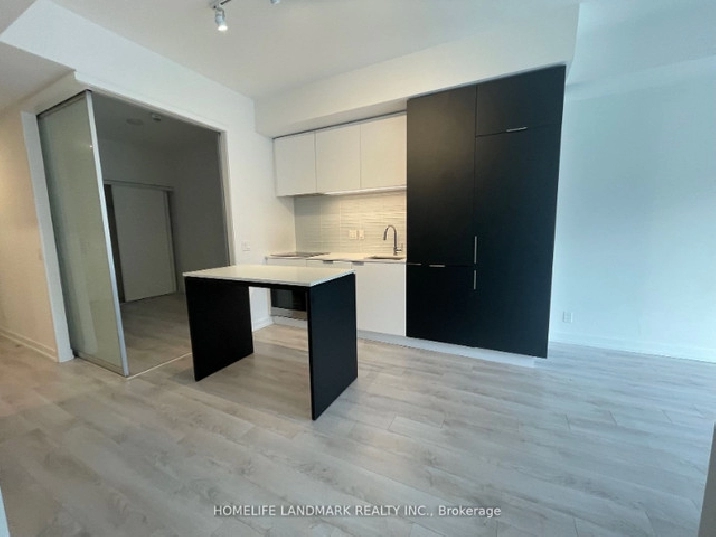 Midtown 2Bed 1Den 2Bath Condo Unit in City of Toronto,ON - Apartments & Condos for Rent