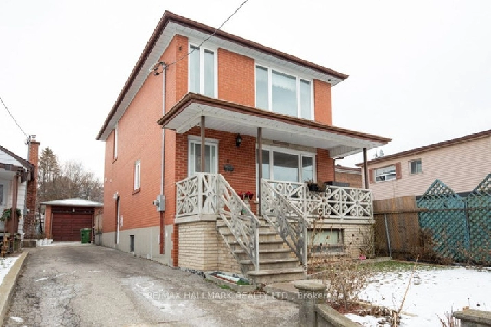 Beautiful 3 1 Bed DETACHED home in Toronto FOR SALE! in City of Toronto,ON - Houses for Sale